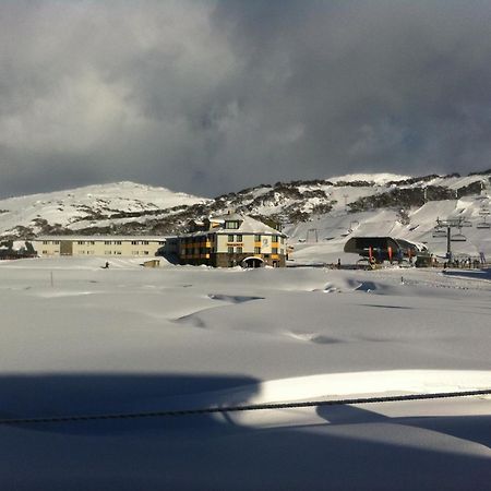 Perisher Manor Hotel Perisher Valley Bagian luar foto