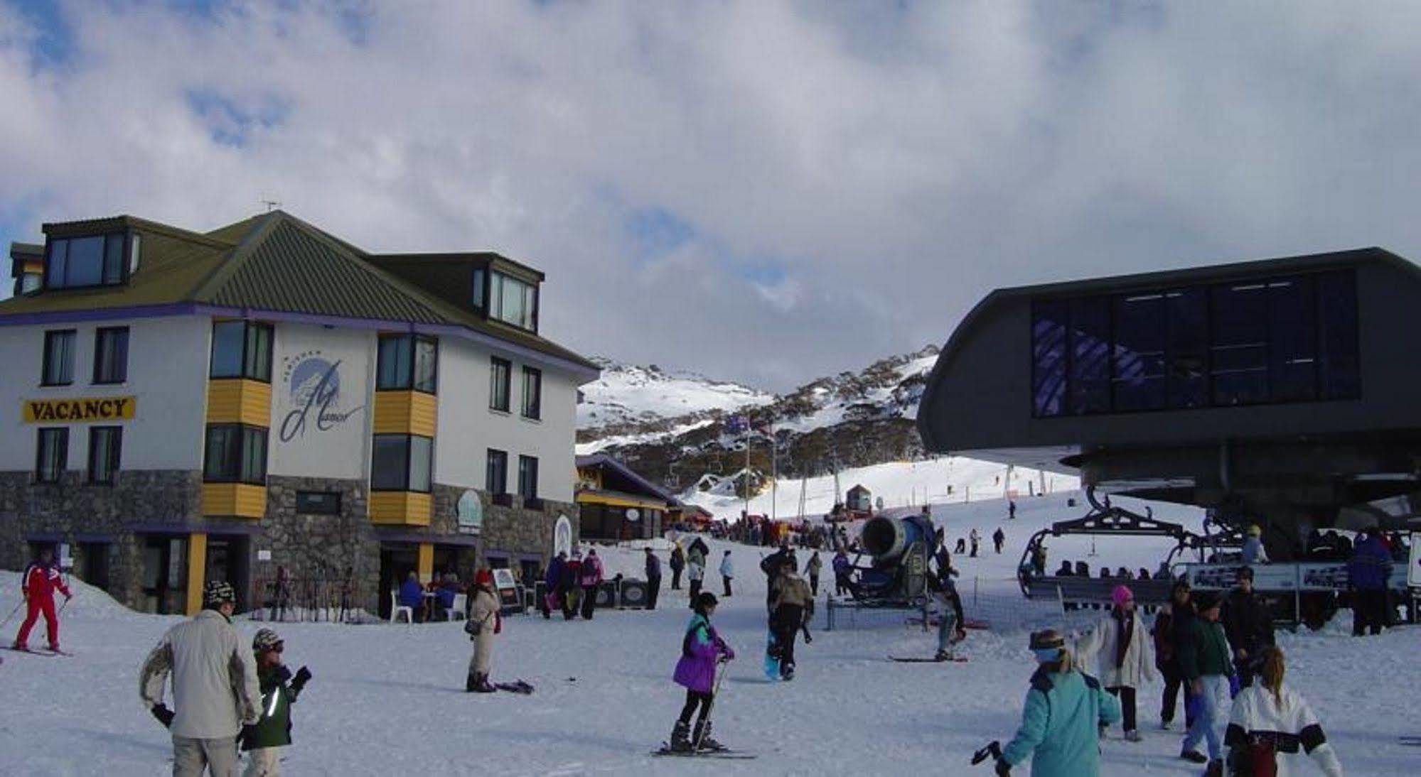 Perisher Manor Hotel Perisher Valley Bagian luar foto